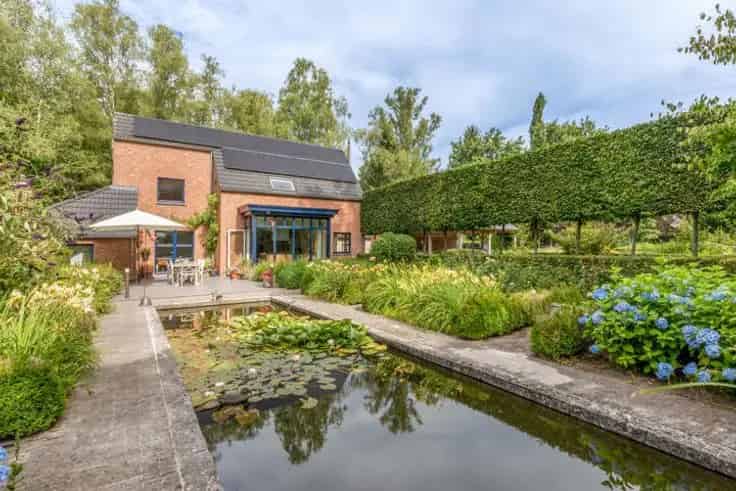 Huis Te Koop Schilde: Droomtuin en Villa