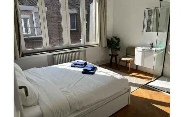 Huur 3 slaapkamer appartement van 135 m² in Antwerp