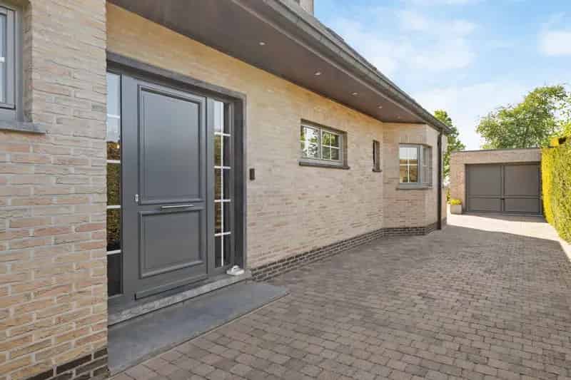 Huis te huur Temse: Ruime gezinsvilla met 4 slaapkamers en 2 garages