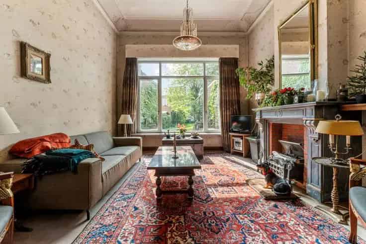 Herenwoning te Koop: Winkelruimte, Kantoor & Woning