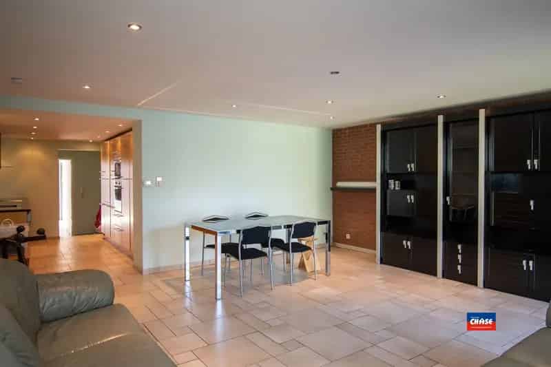 Ruime woning 4-6 slaapkamers en tuin