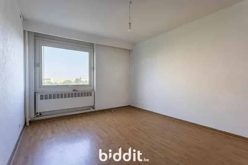 Te renoveren 2slpk appartement Antwerpen  - Prachtig uitzicht