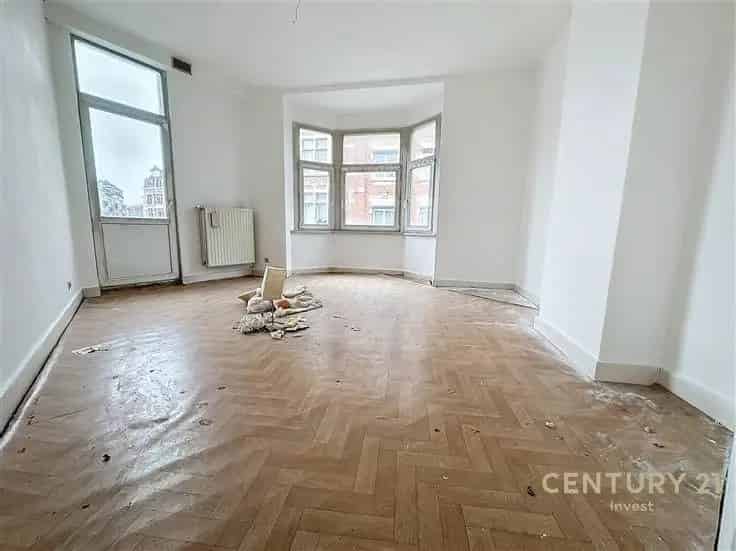 Appartement Te Koop 2 Slaapkamers Balkon Kelder