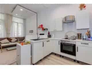 Herenhuis te koop Antwerpen 5 slaapkamers 3 badkamers gerenoveerd