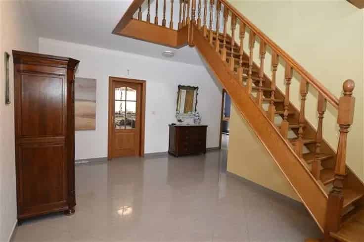 Villa Te Koop Ruime Villa met 4 slaapkamers