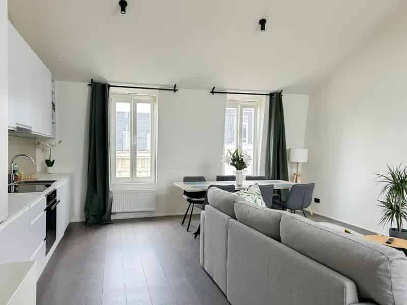 Duplex Appartement te Huur Antwerpen Nationalestraat