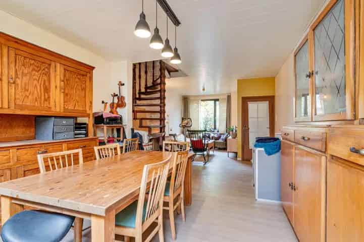Huis te koop Gentbrugge: Rustige rijwoning nabij centrum