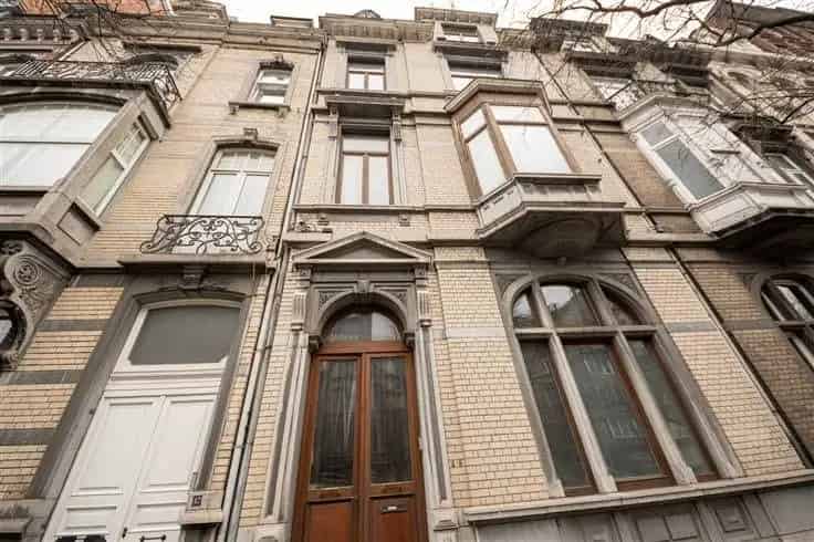 Appartement 1 Slaapkamer Te Koop Nabij General Leman