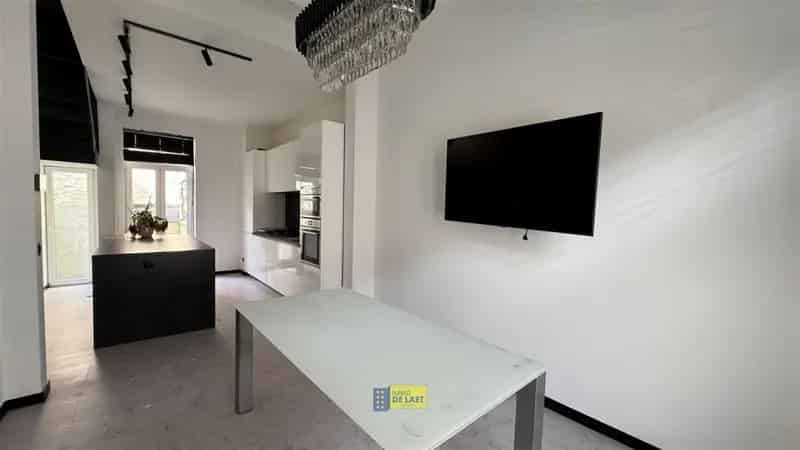 Herenhuis te koop Antwerpen 3 slaapkamers gerenoveerd