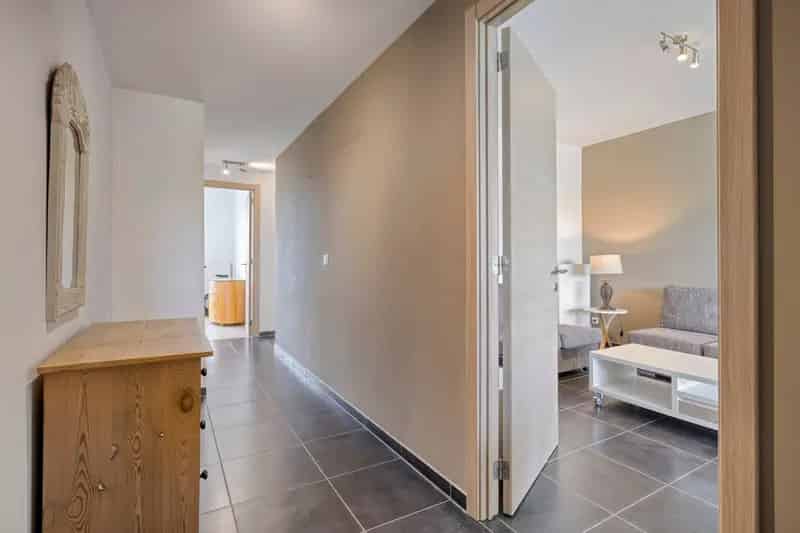 Modern Appartement Halle Te Huur Nabij Centrum