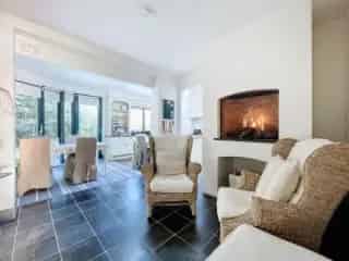 Huis te Koop Sint Idesbald - Gerenoveerde Kustvilla Nabij Strand