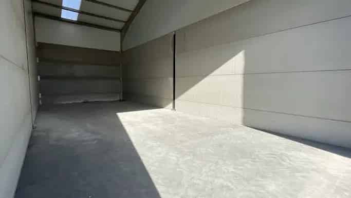 Magazijn te Huur Middelkerke 90m2 Luchthaven Oostende