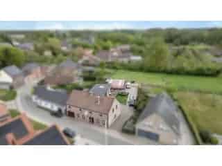 Huis te koop Herzele Ruime woning met atelier paardenstallen