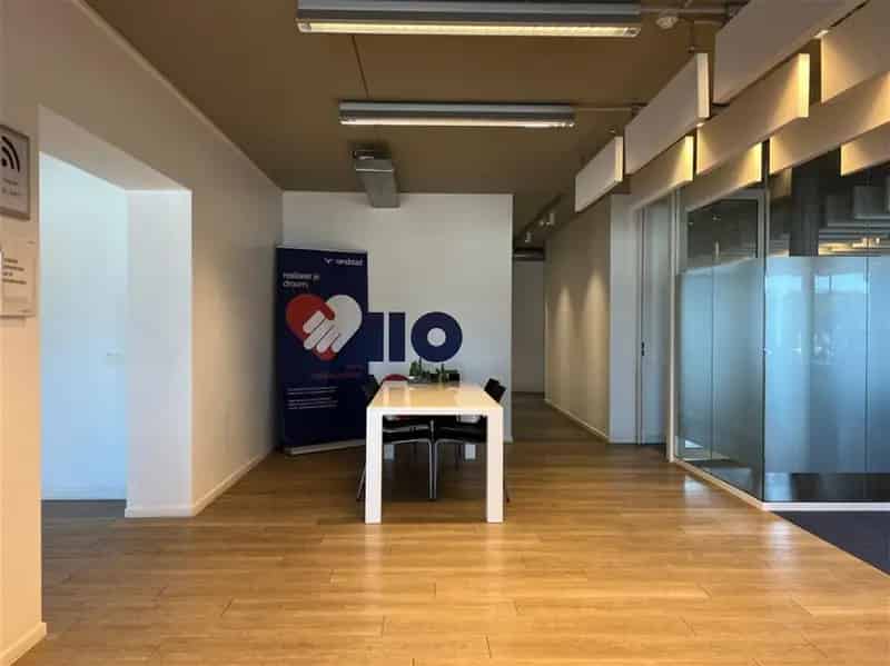 Instapklaar Kantoor Kortrijksesteenweg