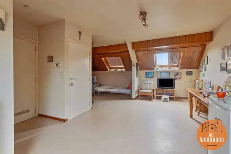 Studio 2e Verdieping Volledig Aanbod