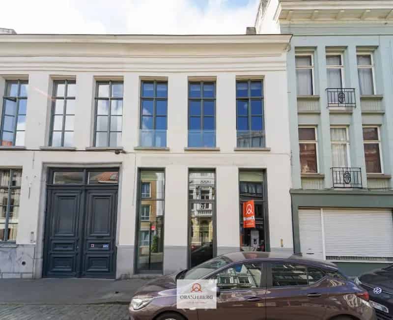 Handelspand 178m² te huur Burgstraat