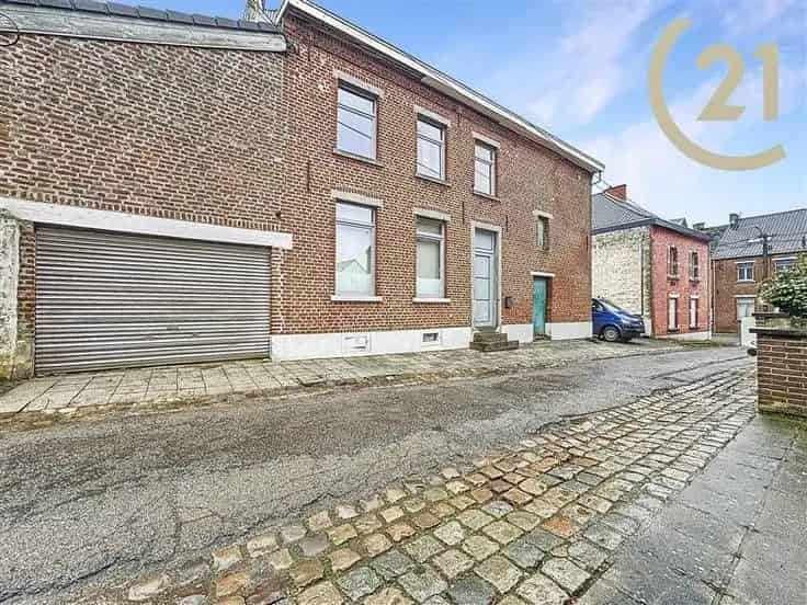 Huis te Koop Rèves: 3 slaapkamers, 205m², grote tuin en schuur