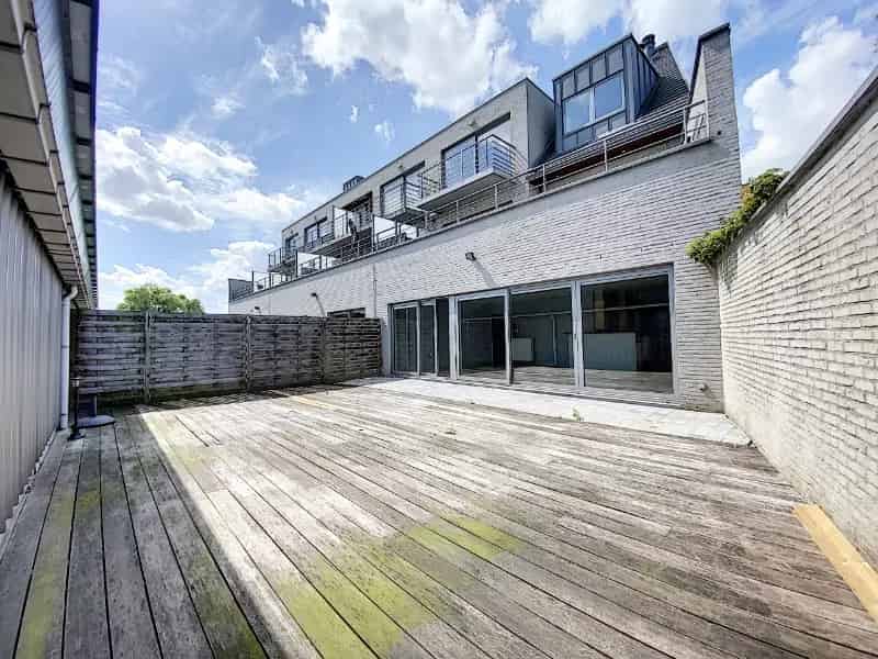Gelijkvloers appartement te koop