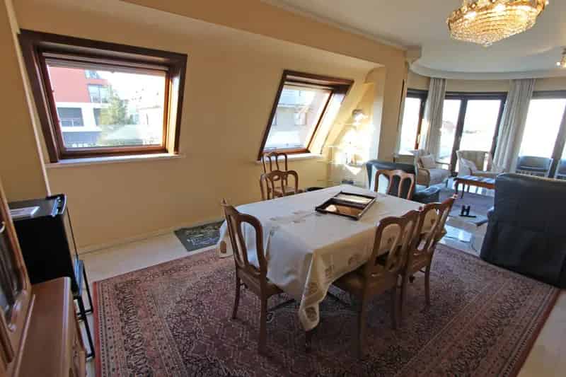 Appartement te huur Nieuwpoort 2 slaapkamers ruim terras dubbele garage