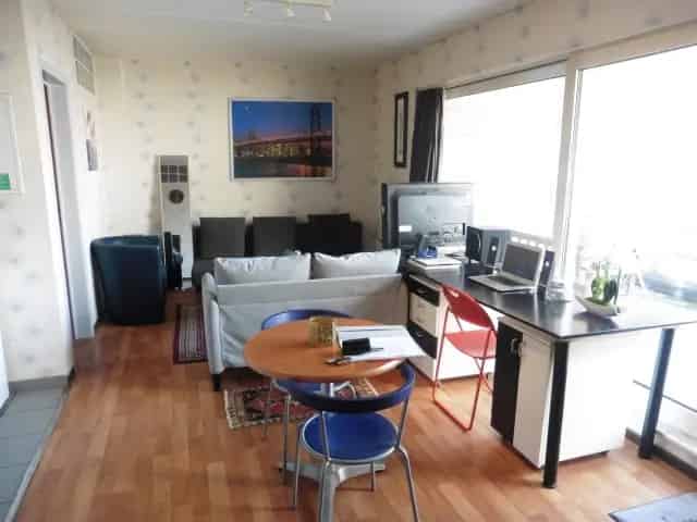 Centraal Gelegen Studio met Ruim Terras