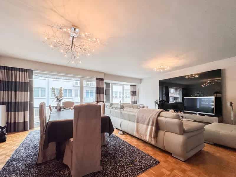 Appartement te huur Knokke Lippenslaan 2 slaapkamers terras
