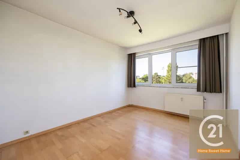 Appartement te koop 1 slaapkamer met terras Nabij Ringweg