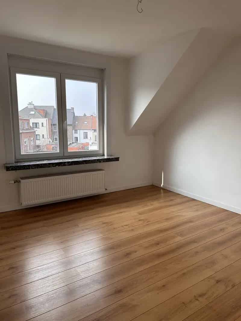 Appartement te koop 2 slaapkamers 2 balkons UZ