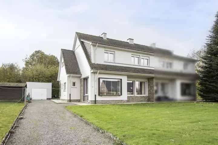 Huis te koop Ronse: Koppelvilla nabij bos en wandelpad