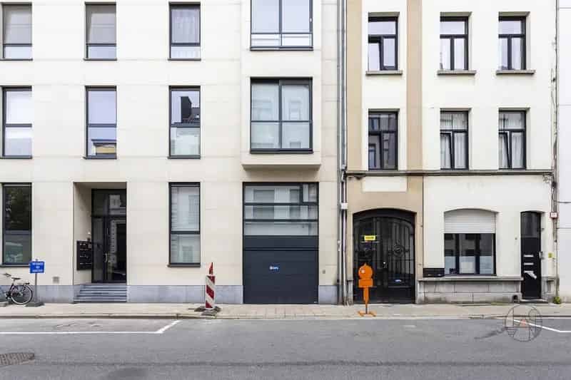 Garage te huur Antwerpen Marnixplaats - Overdekte Autostaanplaats