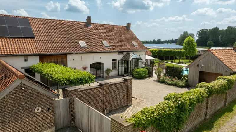 Stijlvol Landhuis te Koop Rummen 304m2 Zwembad