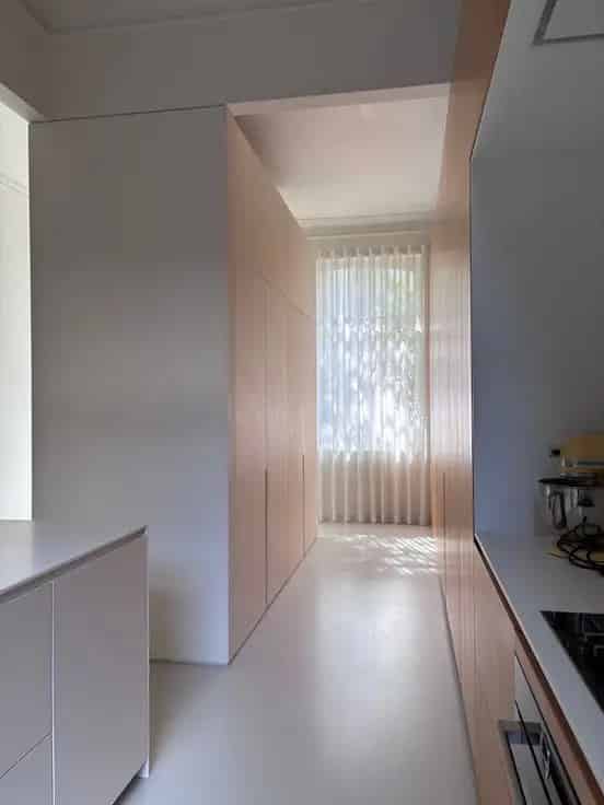 Gerenoveerd Herenhuis Antwerpen: 4 slaapkamers, Dakterras & Patio