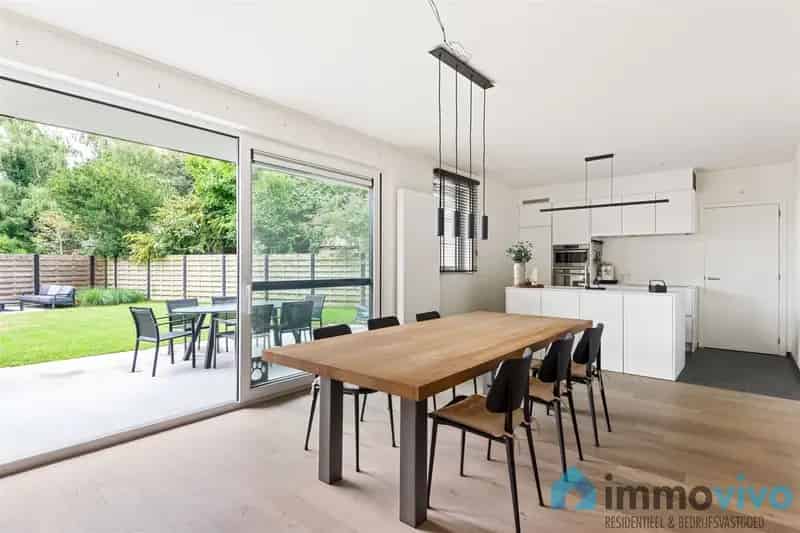 Gelijkvloers Appartement te Huur Edegem