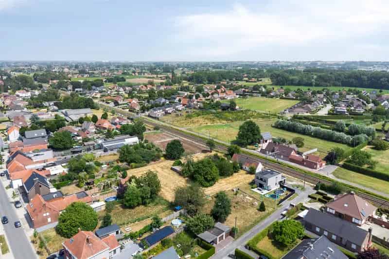 Huis te huur te renoveren Zulte 3433m2