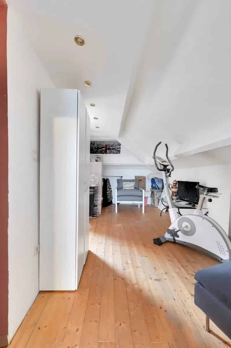 Unieke Woonst met Gerenoveerd Gastenverblijf 4 Slaapkamers