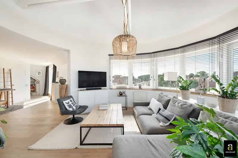 Ruim Dakappartement 141m met Westterras te Duinbergen