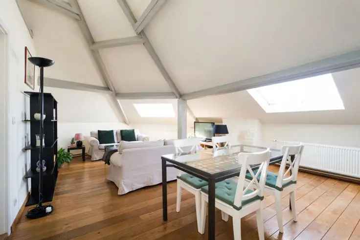 Gerenoveerd Duplex Appartement Schaerbeek Nabij Jubelpark