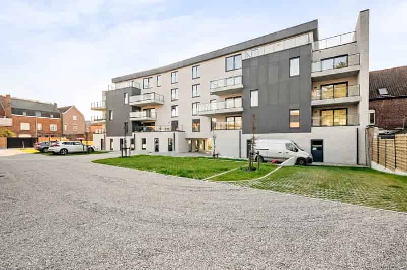 Luxe 2 Slaapkamer Appartement te Koop
