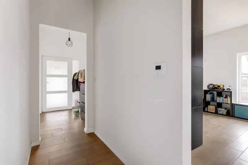 Te Koop: Ruime woning Zandvliet 2 slaapkamers