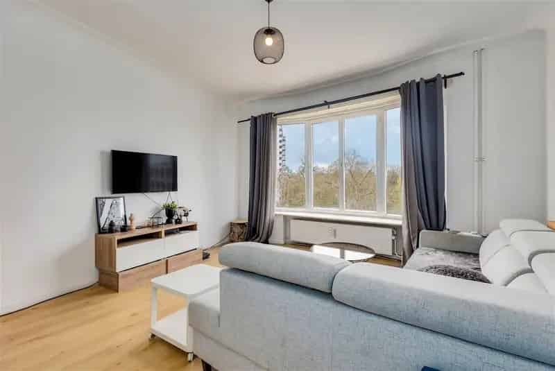 Lichtrijke Studio te Koop Antwerpen Toplocatie