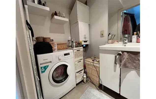 Huur 1 slaapkamer appartement van 68 m² in Brussels