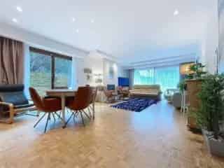 Appartement te Koop Laken 160m 3 slaapkamers Tuin Parking