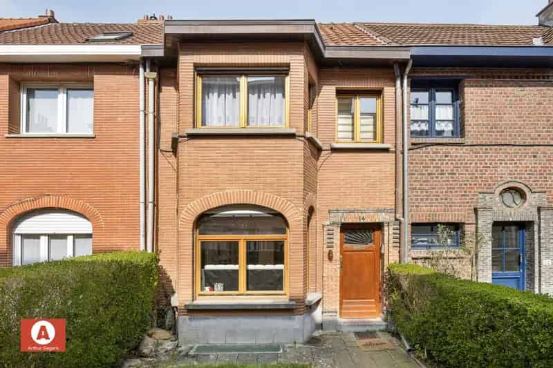 Huis te Koop Ganshoren: 2 Appartementen - Opbrengsteigendom