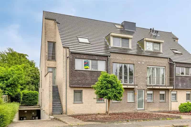 Ruim Triplex Appartement te Huur Boortmeerbeek