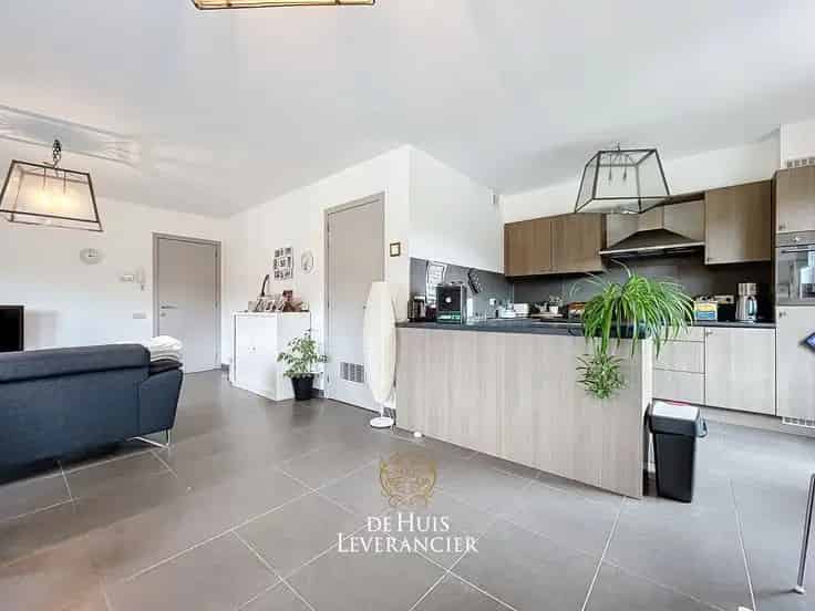 Penthouse te Hove 2 slaapkamers groot terras lift