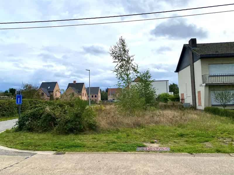 Bouwgrond Halfopen Bebouwing 468m² Rustig Gelegen