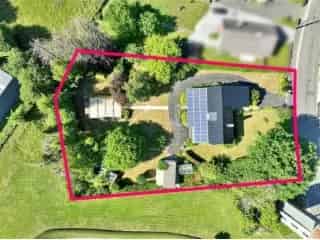 Villa te koop Philippeville - Ruime 5 slaapkamers, zwembad, 2 garages