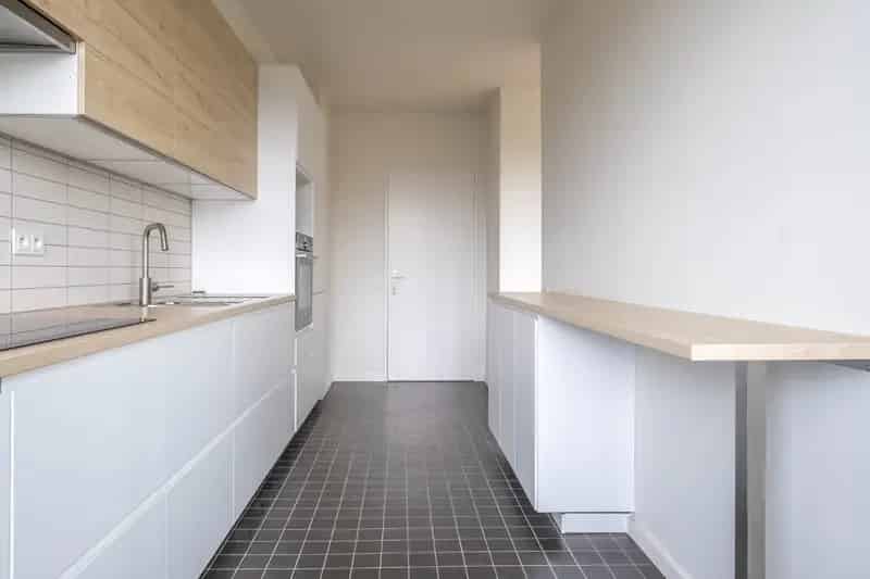 Appartement te huur Antwerpen 100m2 gerenoveerd 3 slaapkamers terras parking