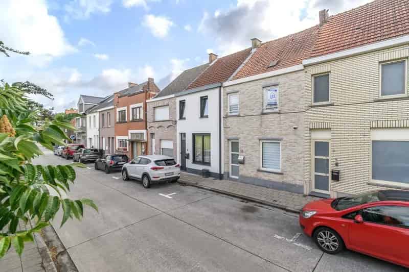 Totaal gerenoveerde gezinswoning Hofstade