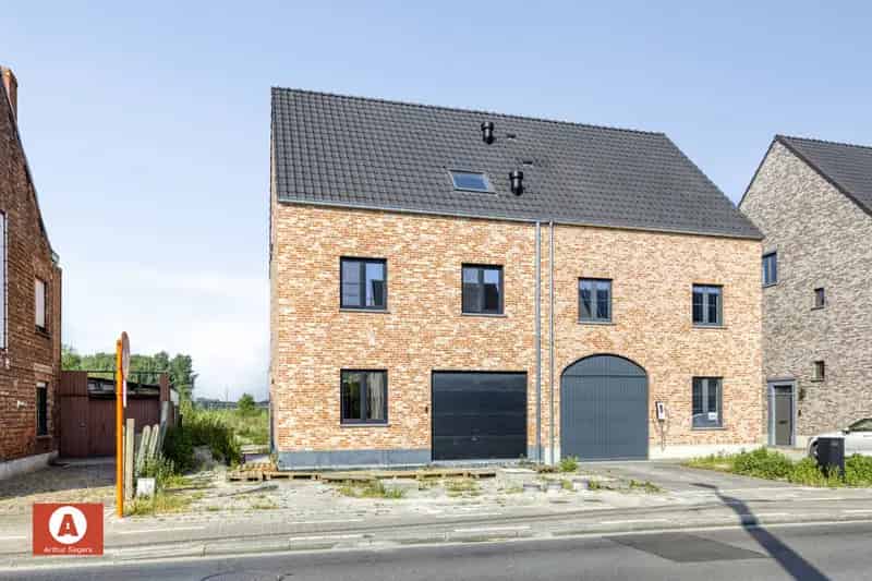 Nieuwbouwwoning te koop met landelijk zicht nabij Buggenhout