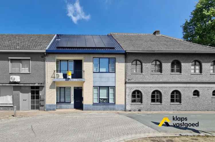 Huis te koop Bree: Instapklare gezinswoning met 4 slaapkamers en tuin
